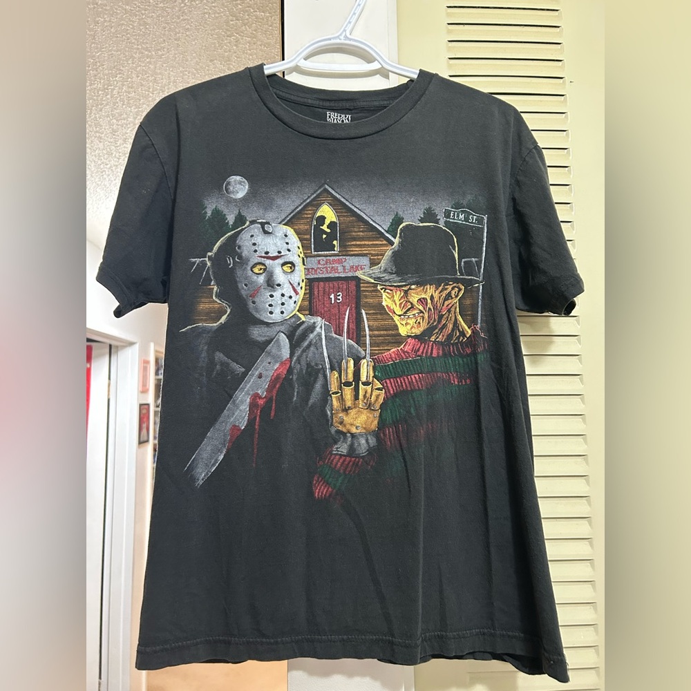 Vintage Y2K Print Freddy vs Jason Shirt